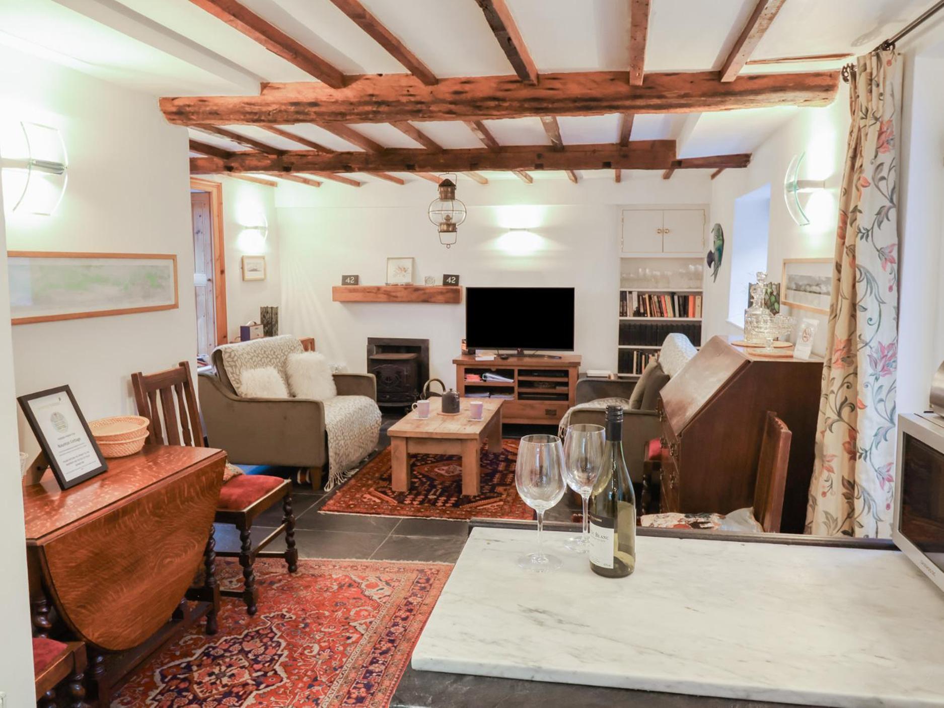 Naunton Cottage Λάιμ Ρέγκις Εξωτερικό φωτογραφία